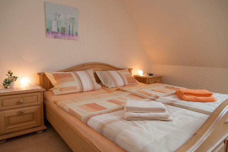 Ferienhaus Kleine Oase Varel Buitenkant foto